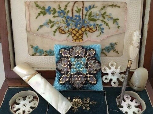 Saphir (Sapphire) by Reflets de Soie 2018 Beaded pinkeep mini-kit or pattern