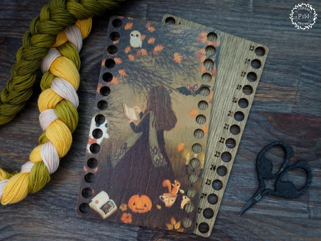 Ghosts Cute Halloween Thread organizer by Primitive and Wood (P&amp;W) Designer embroidery accessories