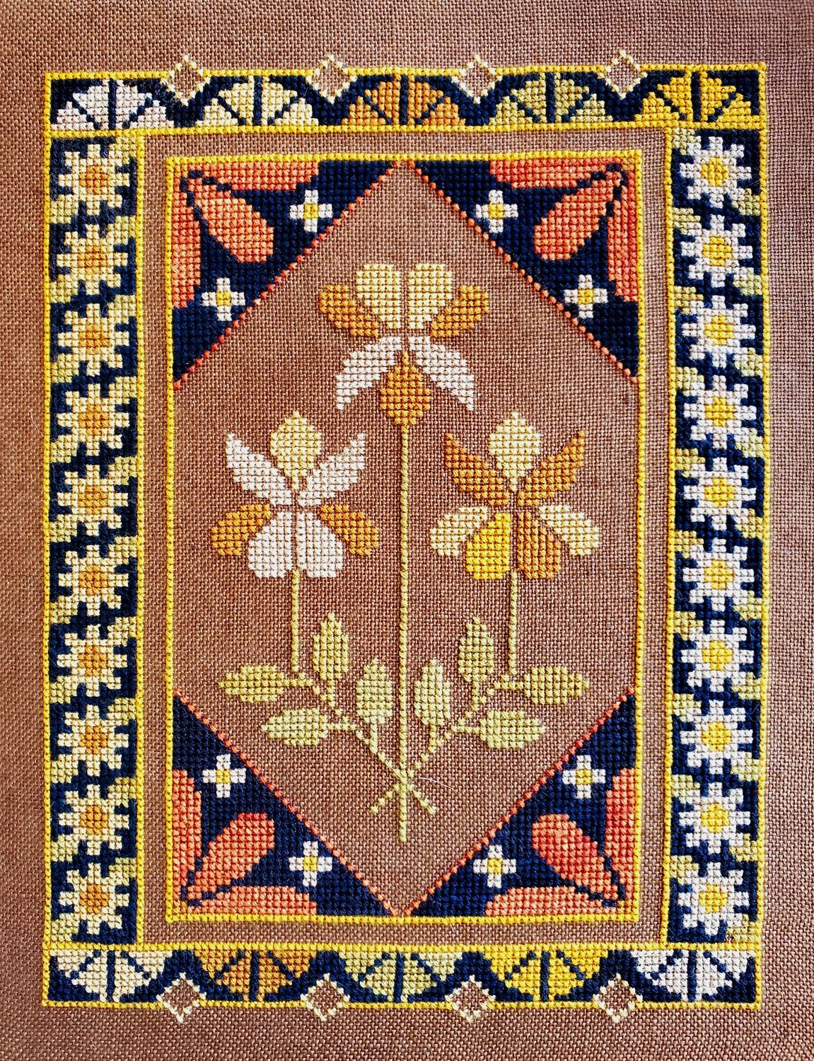 Mellow Yellow by The Artsy Housewife 2024 Primitive counted cross stich pattern