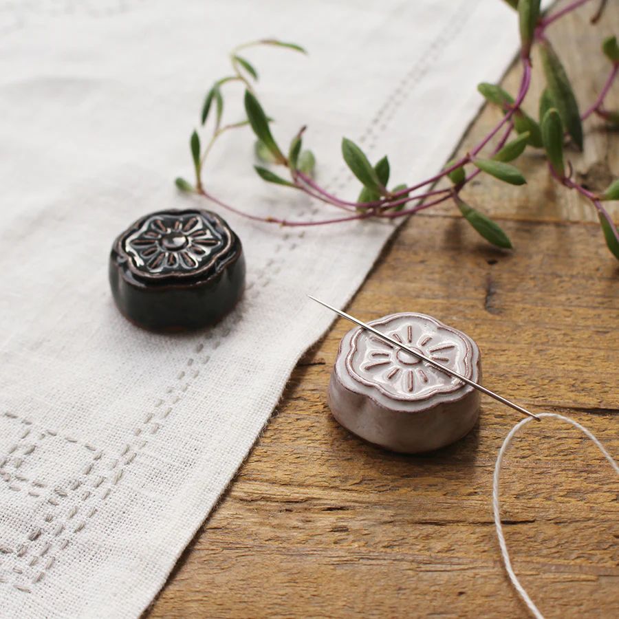 Awaji Kawara Magnetic Needle Rest by Cohana Flower Motif Ceramic Magnet