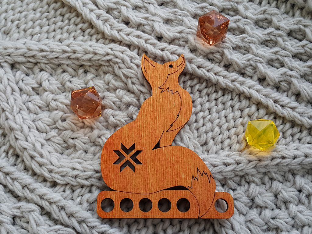 Fox P&amp;W Thread Organizer by Primitive and Wood Designer embroidery accessories