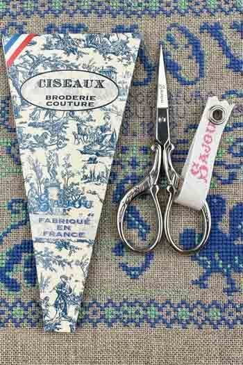 Vitry embroidery sewing scissors by Sajou (France) model is perfect for beginners