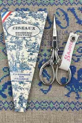 Vitry embroidery sewing scissors by Sajou (France) model is perfect for beginners