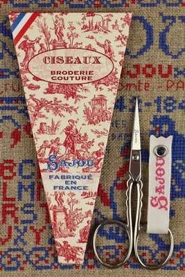 Scallop nickel-plated miniature embroidery scissors by Sajou (France) Model is perfect for beginners