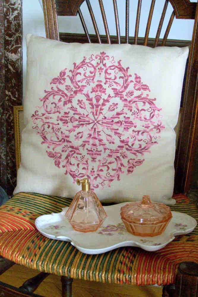 Rubis d'Orient (Rubies of the Orient) by Reflets de Soie 2005 Counted cross stitch pattern