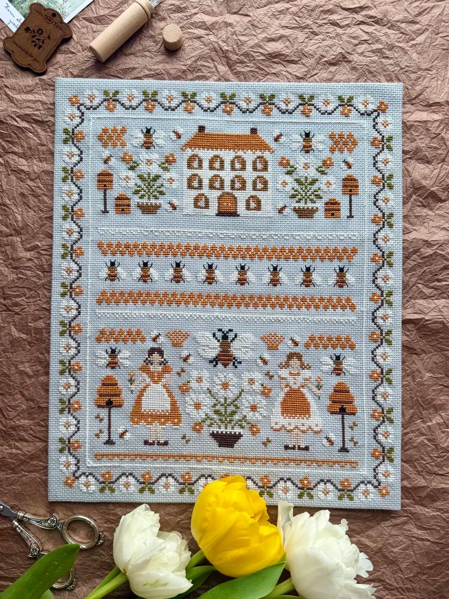 Honey Fragrance by World of Cross Stitch (Mir Vyshivki), designer Laura Rimola of The Little Stitcher Counted cross stitch kit