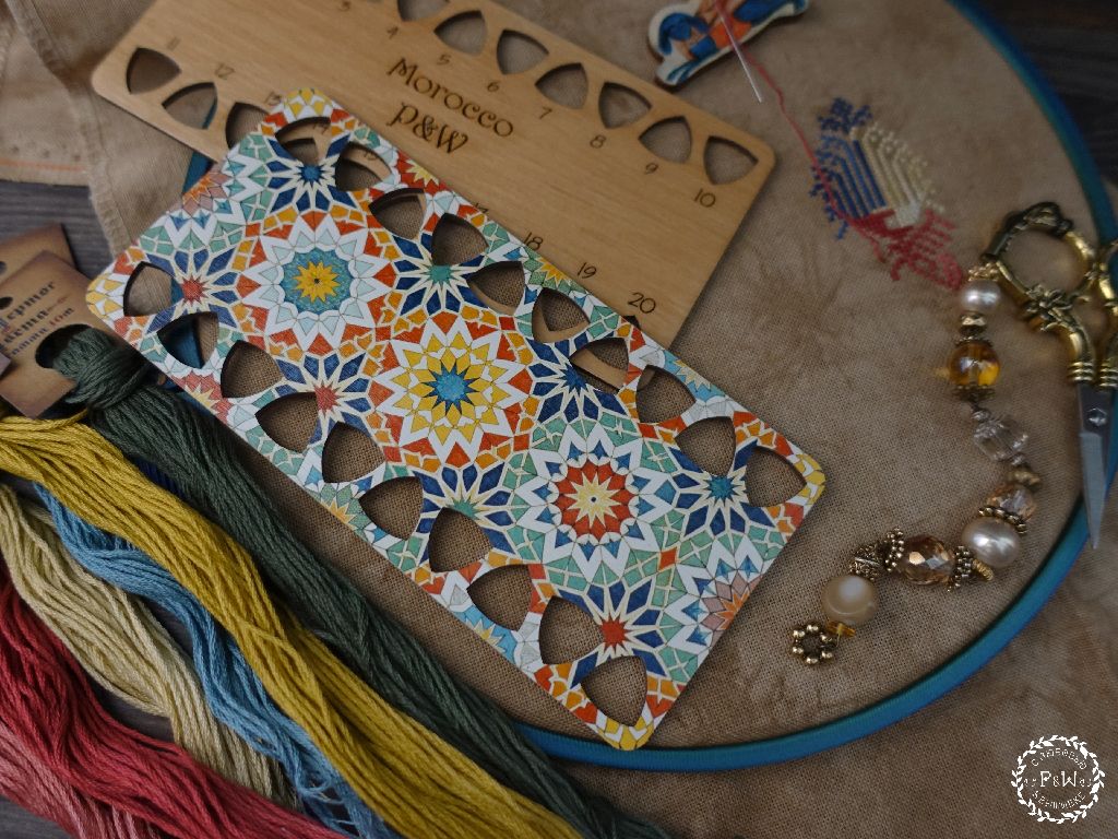 Moroccan Tile Thread Organizer by Primitive and Wood (P&amp;W) Designer embroidery accessories
