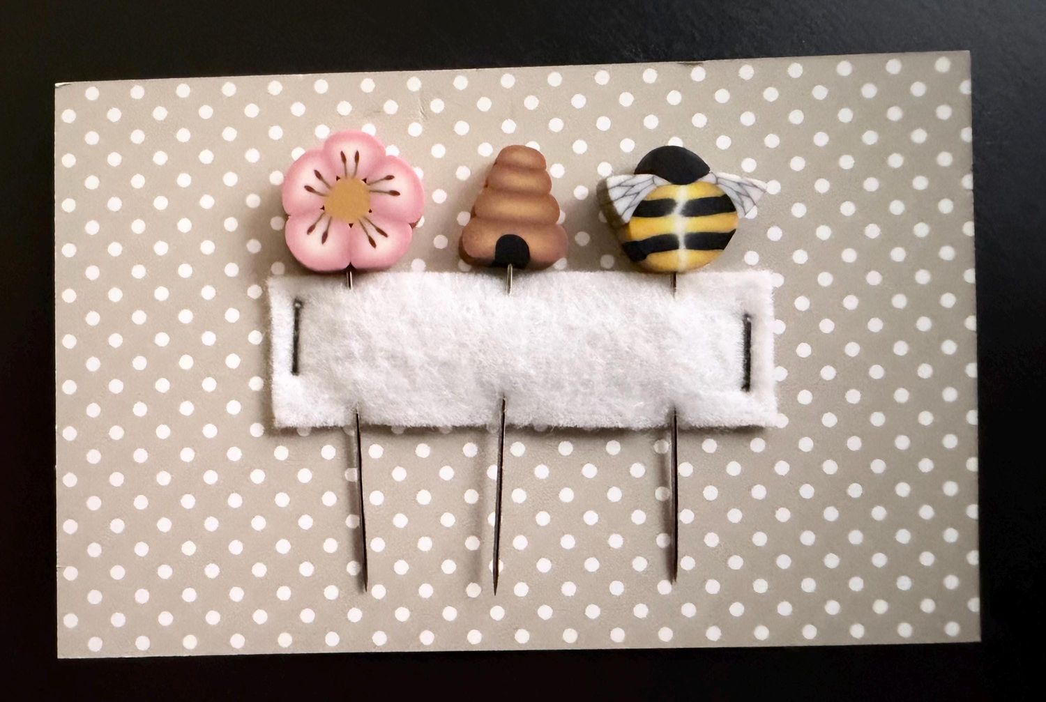 Bee and Flower Pin Set by PuntiniPuntini