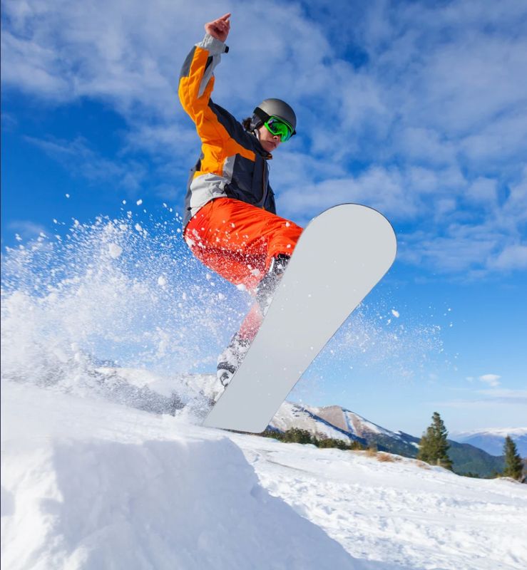 SNOWBOARD
