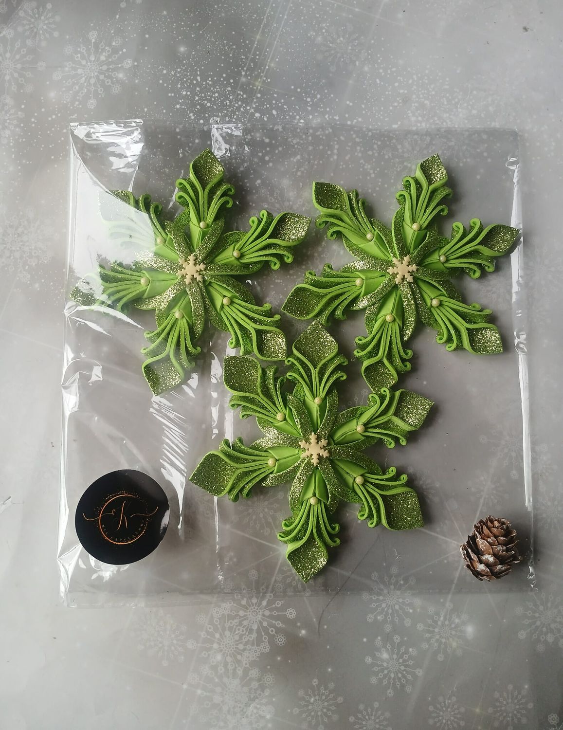 Zestaw śnieżynek pistacja