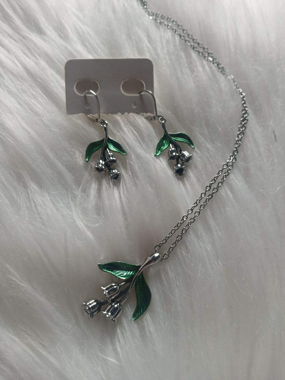 Kolczyki z wisiorem konwalie