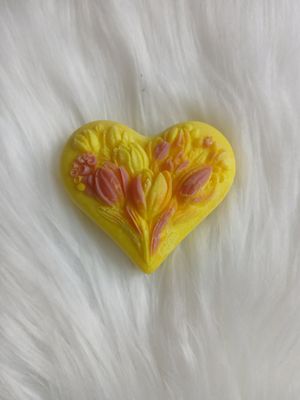 Świeczka tulipany w sercu