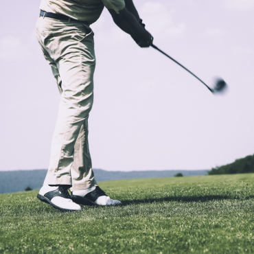 Stylish and comfortable golf long pants designed for flexibility and breathability – perfect for all weather and freedom of movement on the course.