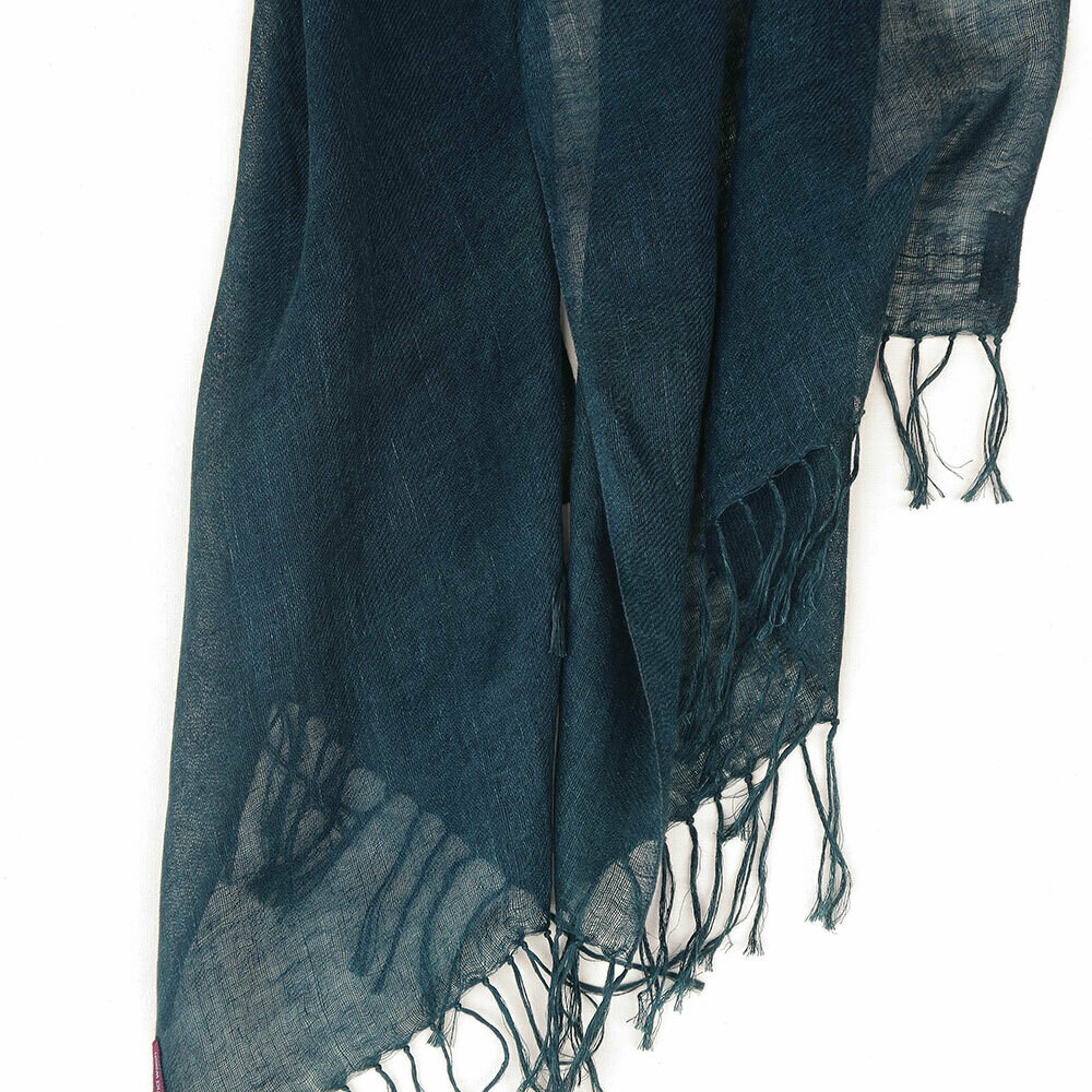 Stole linen dyed with indigo