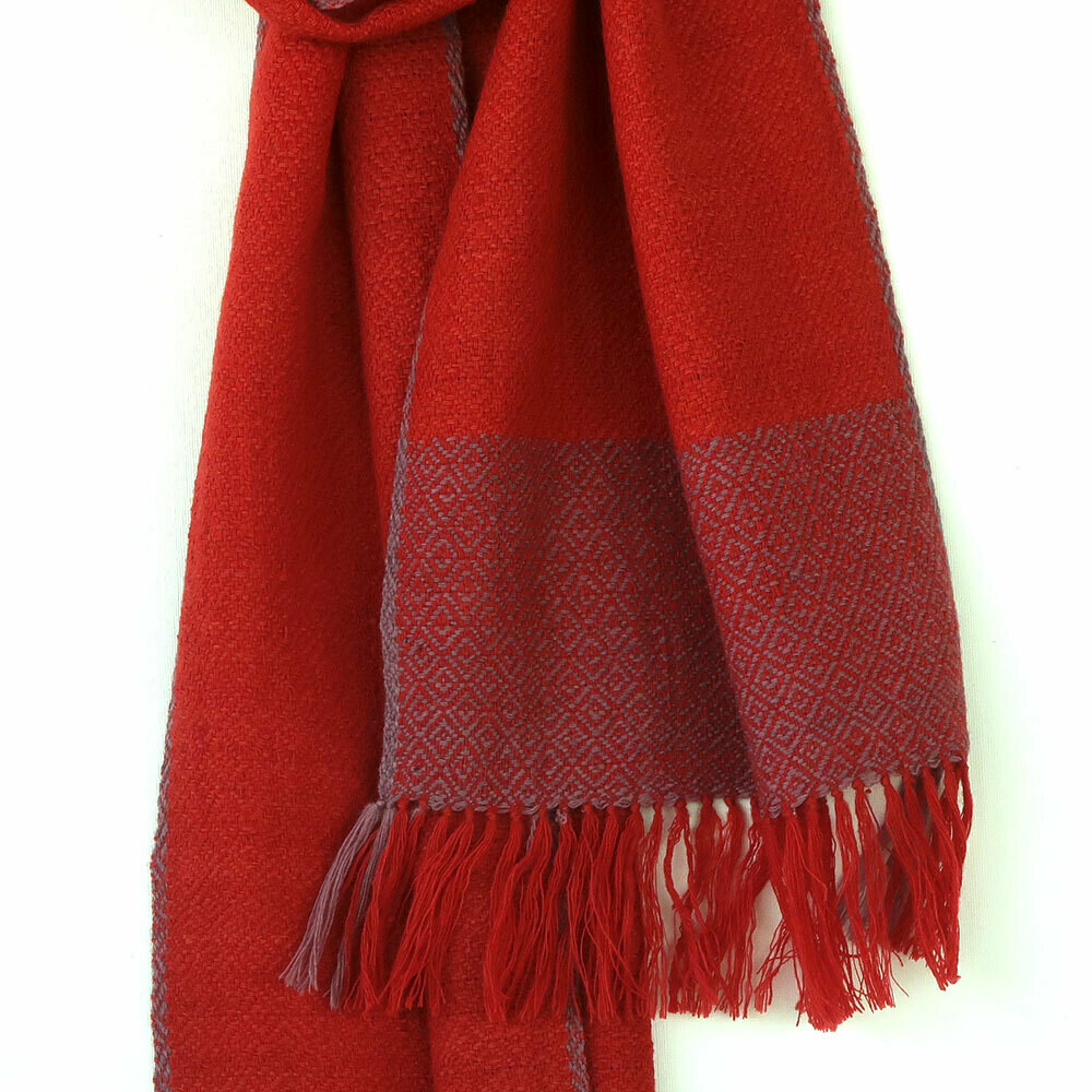 Hand-woven woollen scarf dyed with madder and shellac