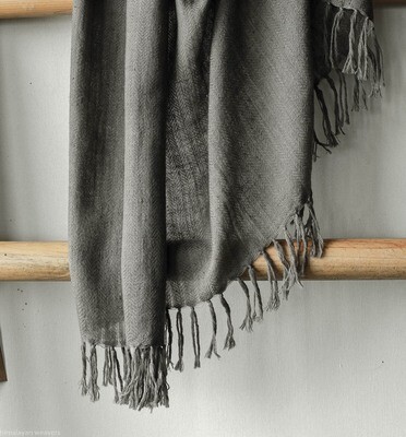 Hand-woven Pashmina Shawl dyed with harada Hand-woven Pashmina Shawl dyed with harada