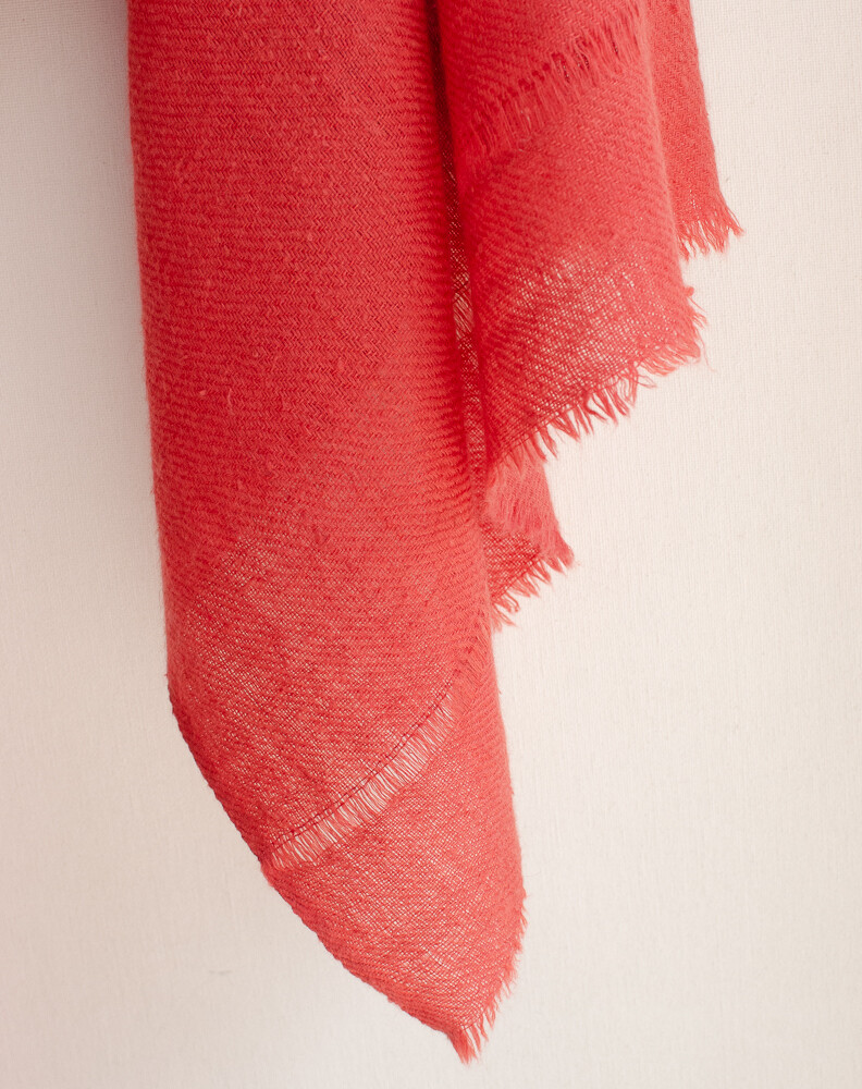 Hand-woven Pashmina Stole dyed with Madder