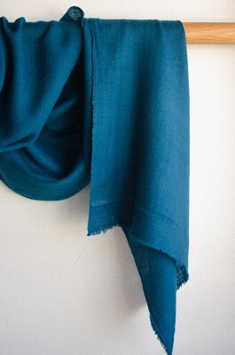Hand-woven Pashmina Stole dyed with indigo and tesu flowers