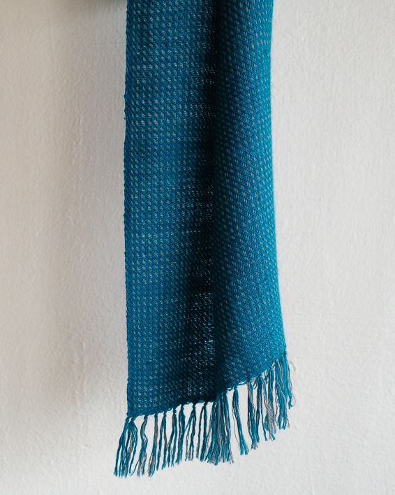 Pashmina Scarf Made with Yarn Mill-Spun Yarn pashmina scarf