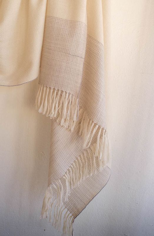 Very Fine Wool Shawl (Very Soft)