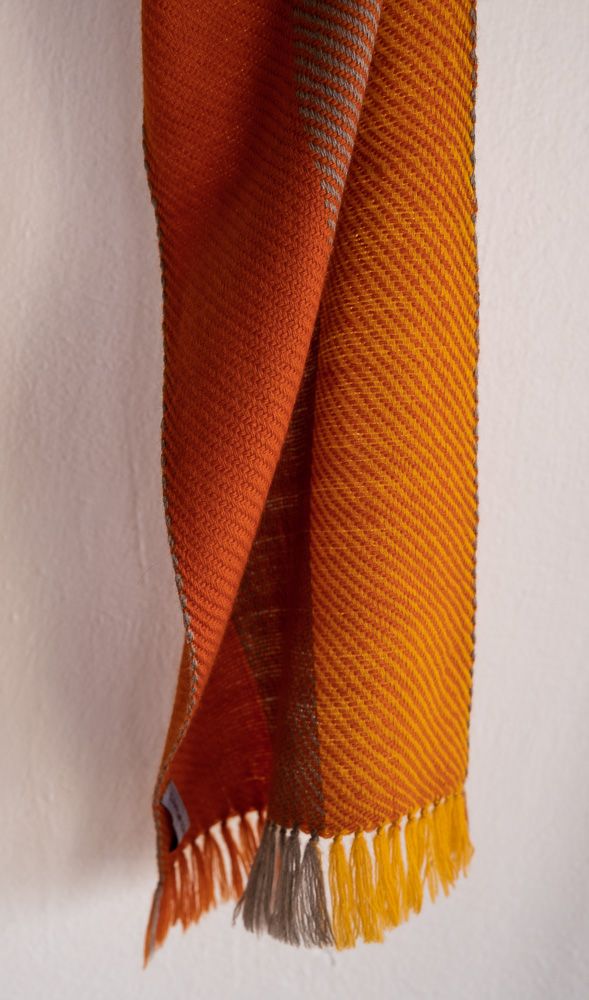 Small Woolen Scarf Coloured with Natural Dyes Harada and Tesu Flowers Small Woolen Scarf Coloured with Natural Dyes Harada and Tesu Flowers