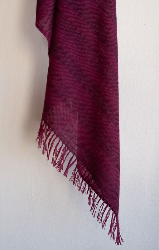 Small Handmade Pashmina Stole-Hand-Spun Yarn Purple Colour From Shellac