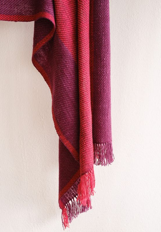Stole Handmade With Pure Wool Dyed Purple and Red With Natural Dyes