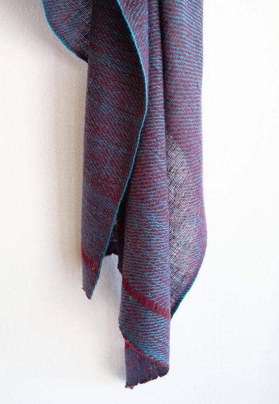 Small Pashmina Stole Woven With Pure Hand-Spun Yarn