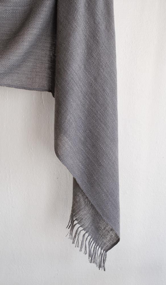 Handwoven Pashmina Shawl With Tassels