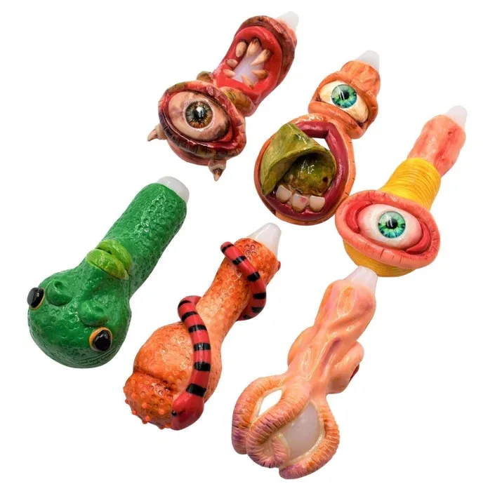 5" Assorted Premium Character Pipe