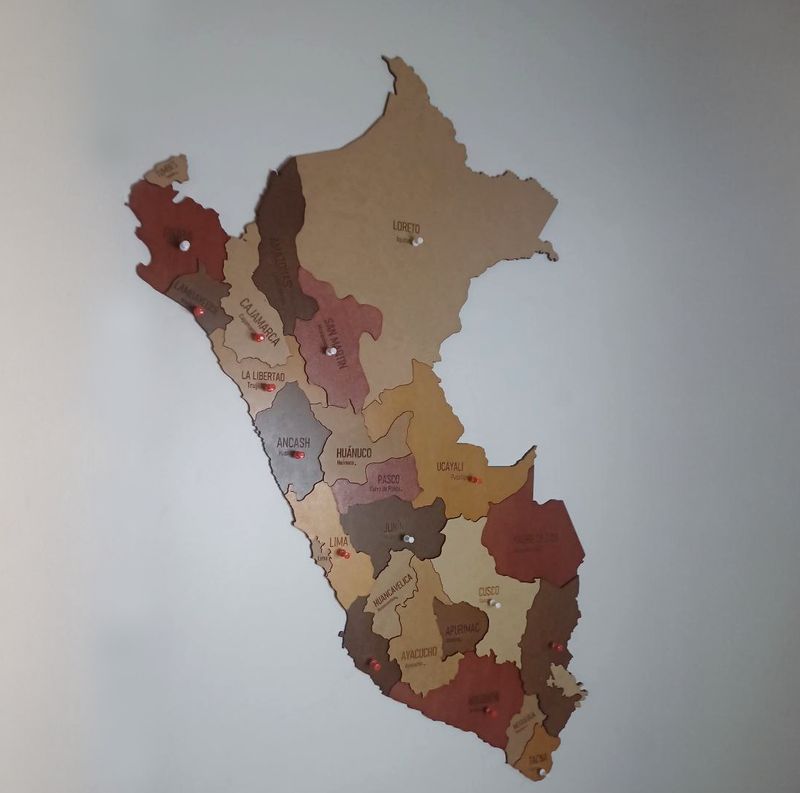 Mapa rompecabeza Perú en alto relieve