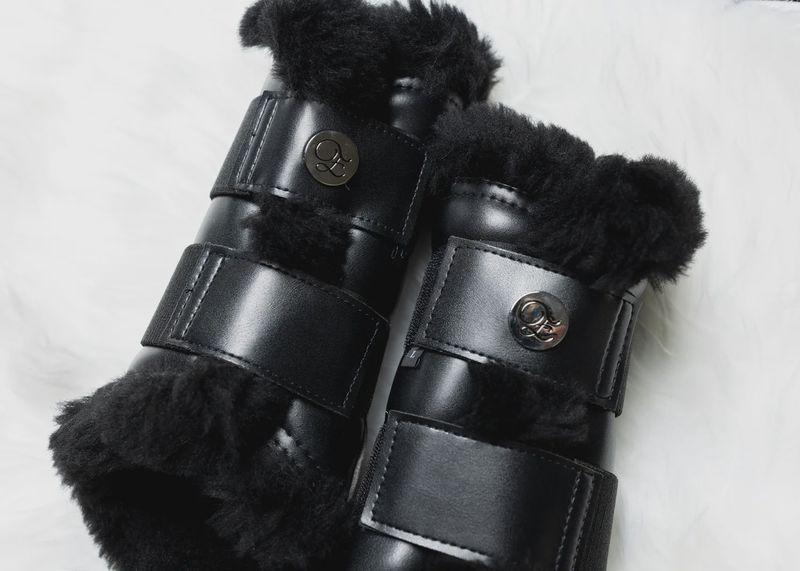 Black Merino Fleece/Leather Tendon Boots