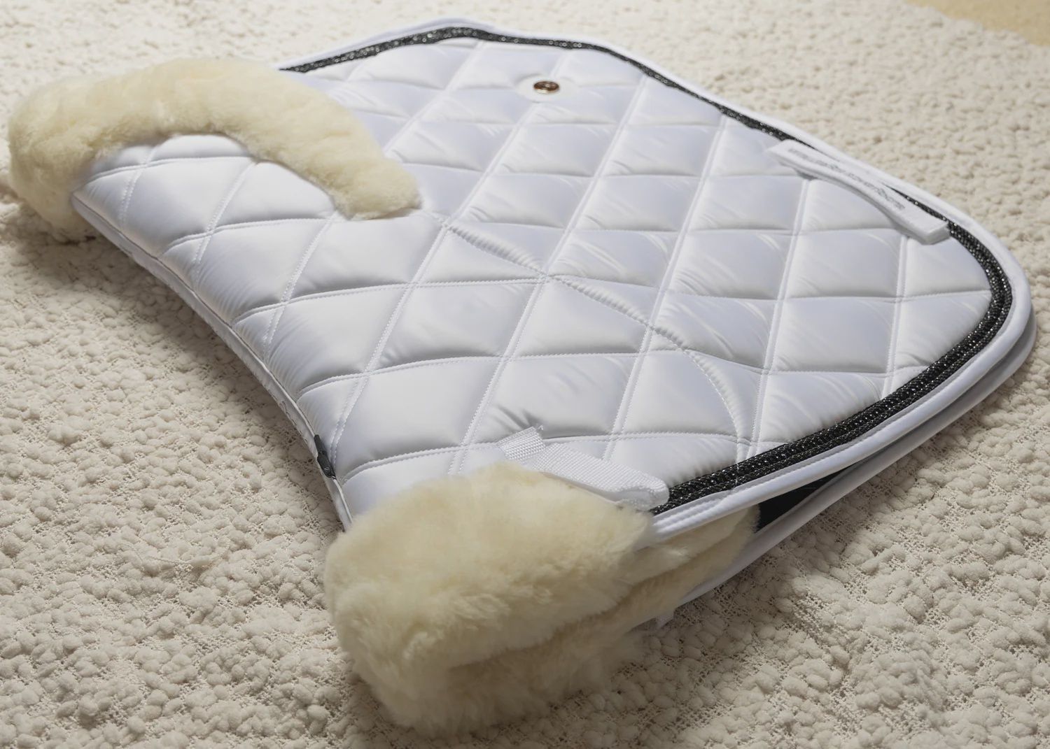 ‘The Queen’ White Jewel Merino Fleece Saddle Pad