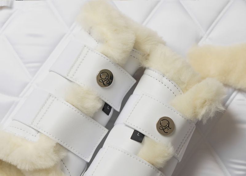 White Merino Fleece Tendon Boots