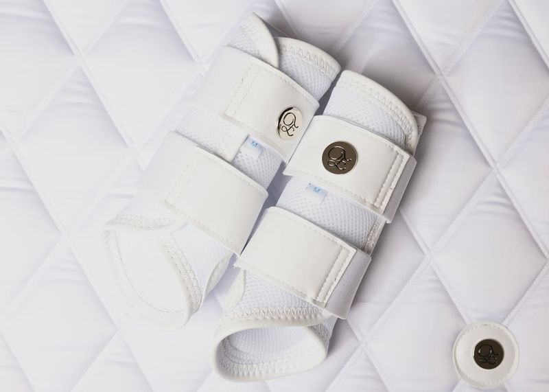 LuxAir Mesh Tendon Boots White