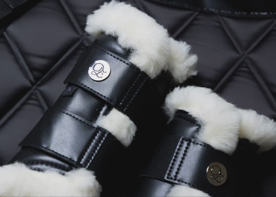 Black Natural Merino Fleece/Leather Tendon Boots