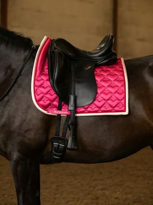 Dressage Saddle Pad Heart Thrill Pink