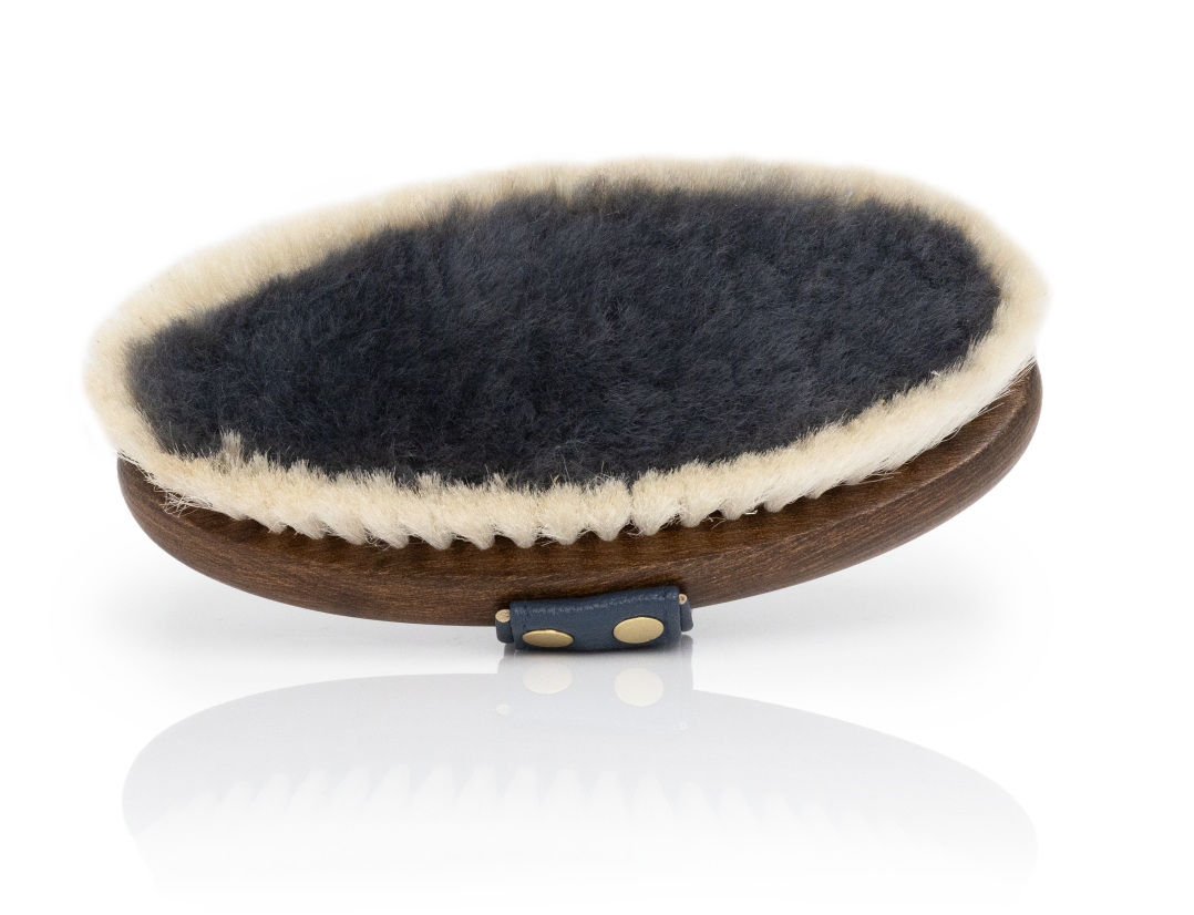 NTR Indulge Lambswool Brush