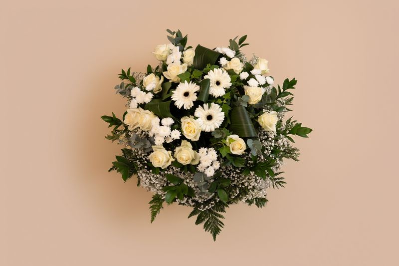 Coussin de deuil blanc — à partir de 50 euros