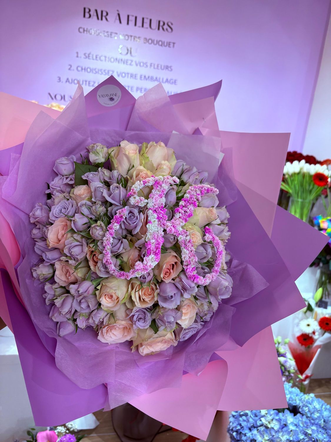 Bouquet Personnalisé — Roses avec initiale florale