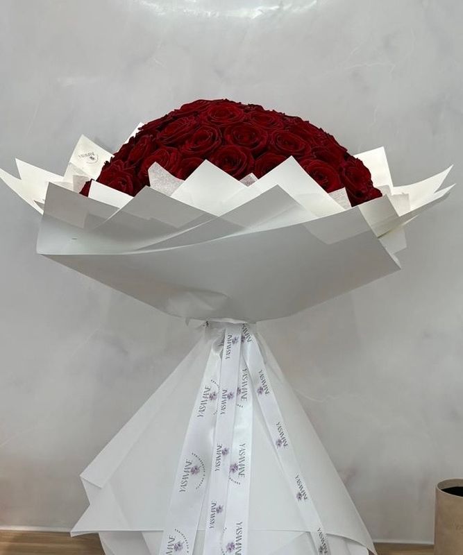 Bouquet Prestige - Cœur Impérial 50 roses Bouquet Prestige - Cœur Impérial 50 roses