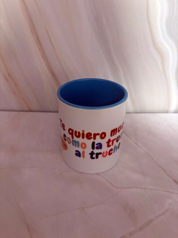 ☕ Taza &quot;Te quiero mucho, como la trucha al trucho&quot;