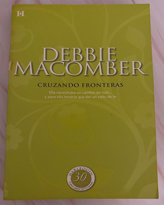 Cruzando Fronteras - Debbie Macomber