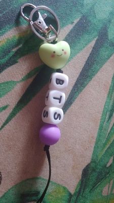 🎵 Llavero de Silicona Personalizado – BTS, K-pop, Actores y más