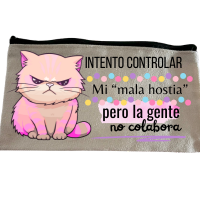 🎒 Estuche – “Intento controlar mi &#39;mala hostia&#39;, pero la gente no colabora”