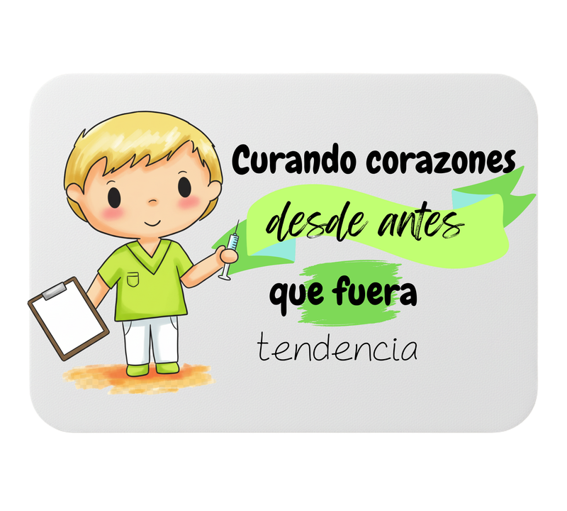 🖱️ Alfombrilla de ratón – Curando corazones desde antes que fuera tendencia