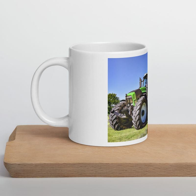 White glossy mug