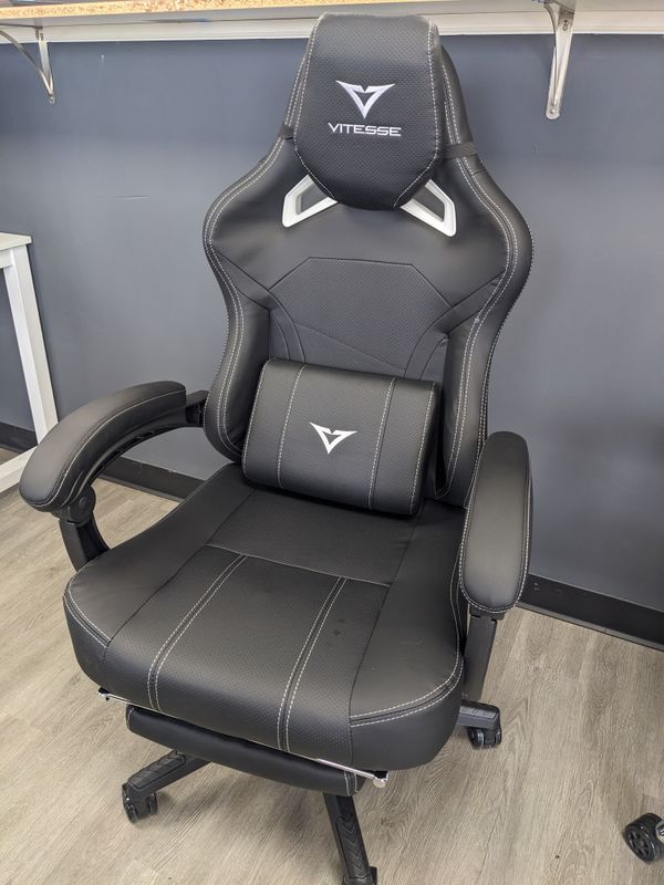 Vitesse Chair (Black &amp; White)
