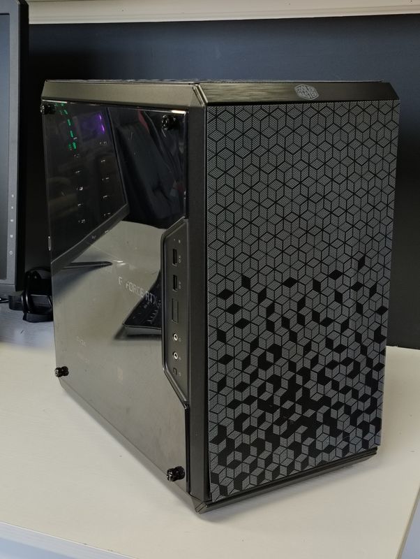 &quot;GLADOS&quot; Gaming PC