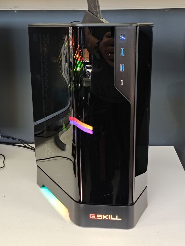 &quot;Onyx Forge&quot; Custom Built Gaming PC